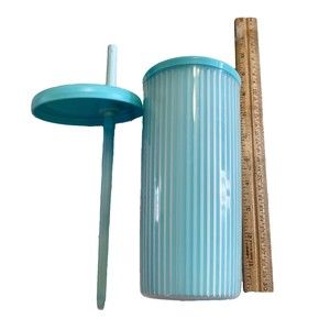 ❌sold❌New Tupperware Insulated 24 oz. Tumbler with Lid & Straw Aqua Spill Proof